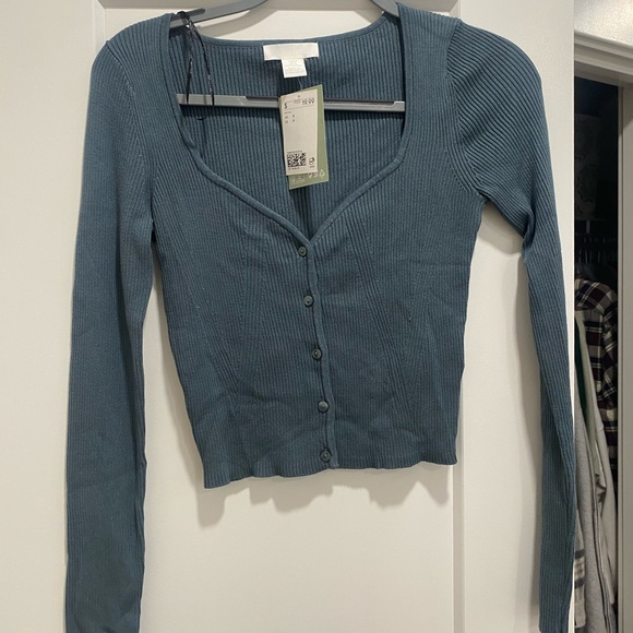 NWT h&m fitted cardigan/long sleeve - Picture 1 of 3